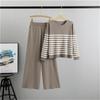 Frühling Lässiger Modeanzug Modisches Gestreiftes Strickoberteil Weit geschnittene Hose Zweiteiliges Set für Damen