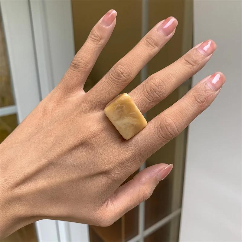 Classic Trend Color Acrylic Ring Ring Simple Geometric Square Wide Edge Resin Ring Jewelry Wedding Gift Creative