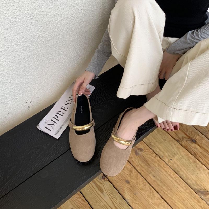 Retro Shallow Mouth Flat-soled Single Shoes Women's 2025 Autumn New Metal Ballet Style Doudou Mary Jane Shoes