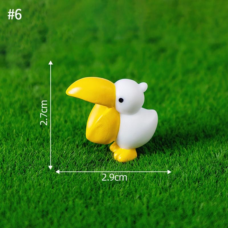Mini Capybara Figure Ornament Desk Accessories Automotive Car Interior Ornament Resin Figure Miniature Model Animals Decoration