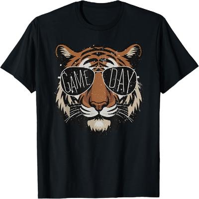Touchdown American Football Game Day Thanksgiving Tiger Cool T-Shirt