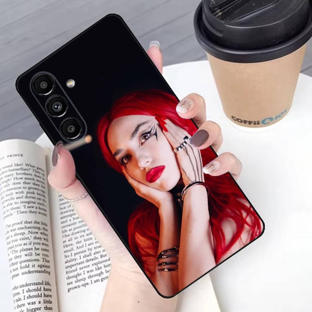 Singer A-Ava M-Max Phone Case For Samsung S 25,24,23,22,30,21,10,9,Ultra,Plus,Lite,FE,4G,5G Black Soft Case
