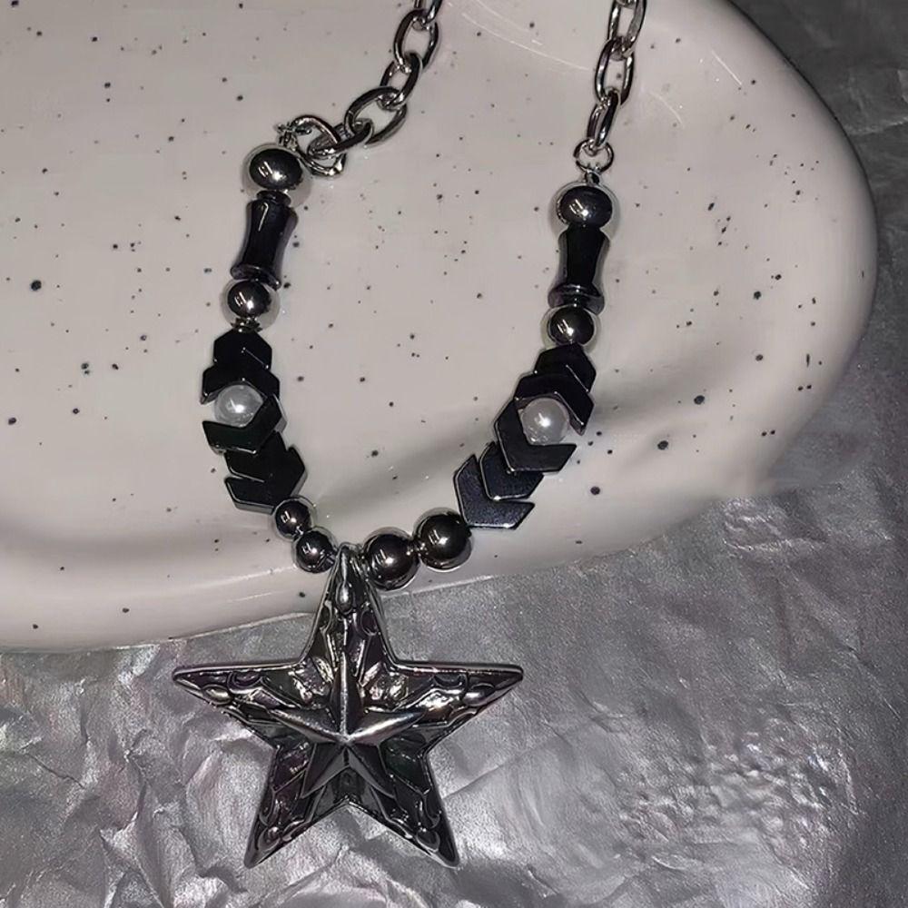 Goth Y2k Punk Necklace Beaded Simple Metal Necklace Sweater Chain Star Pendant Necklace Streetwear