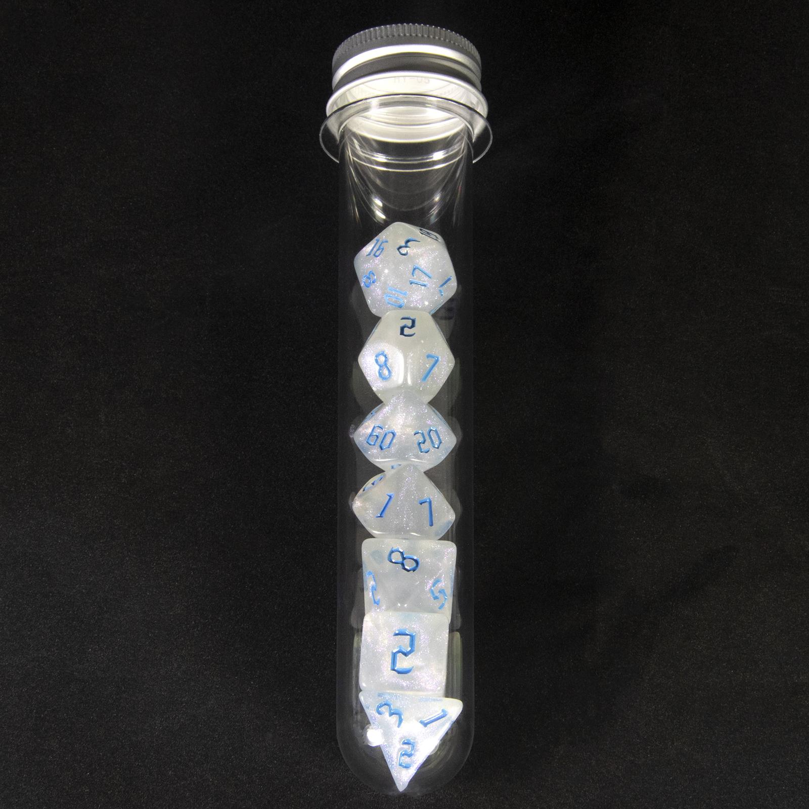 

Набор из 7 игральных костей DND с трубчатыми блестящими многогранными игральными костями для настольной игры синий