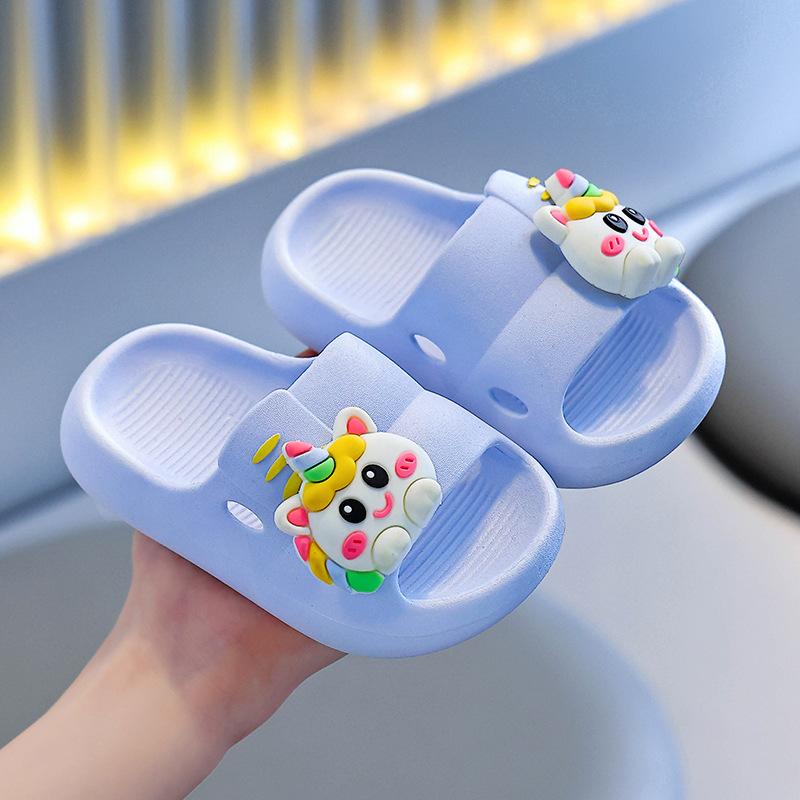 Children's cartoon bath slippers, non-slip home slippers for boys and girls, cute non-slip indoor summer soft-soled baby slippers