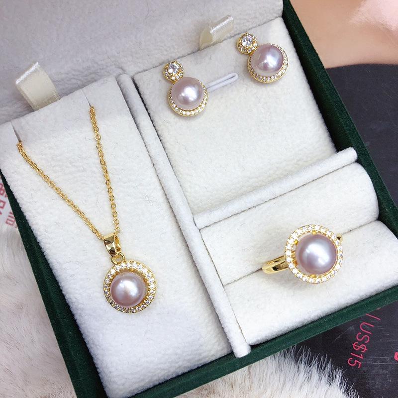 Princess Diana-Inspired Freshwater Pearl Necklace Set - Three-Piece Elegant Pearl Jewelry for Women
