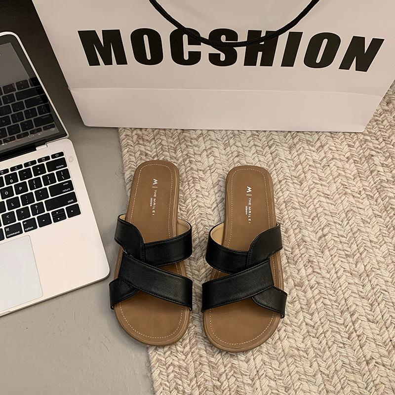 

2025 good texture niche kink cross slippers women s soft bottom outer wear summer ins beach one-word flat slippers 40 чёрный