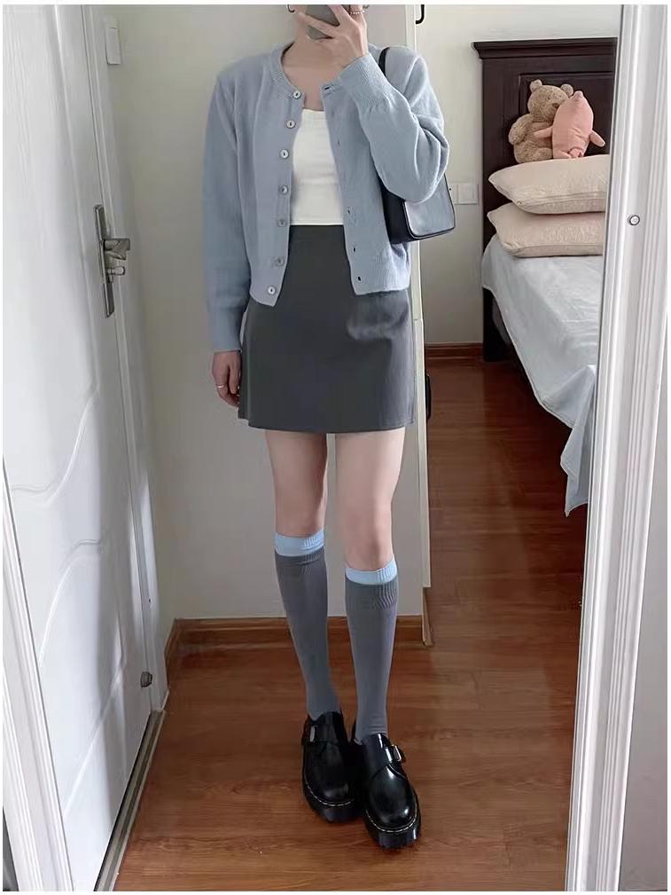 

Женский преппи серый костюм с высокой талией и облегающей бедра юбкой миди в осенне-зимнем стиле XS