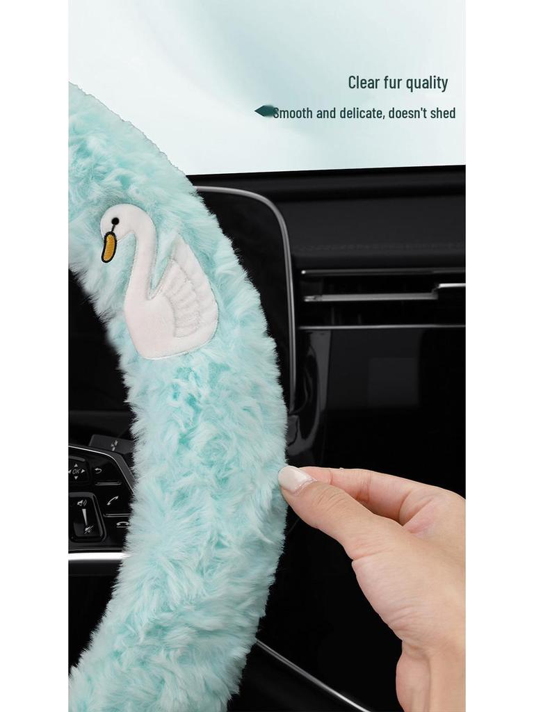 Universal Winter Non-Slip Short Plush Steering Wheel Cover - Warm & Wear-Resistant for Men and Women