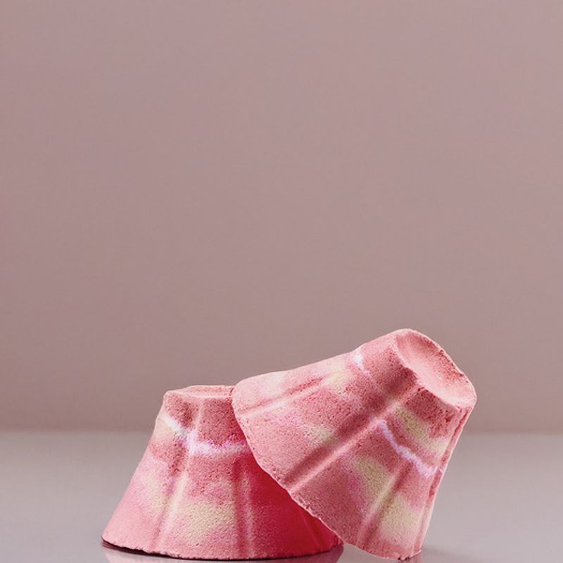 Rendejavous Beauty La Vie en Camellia Perfume Bath Bomb 200g