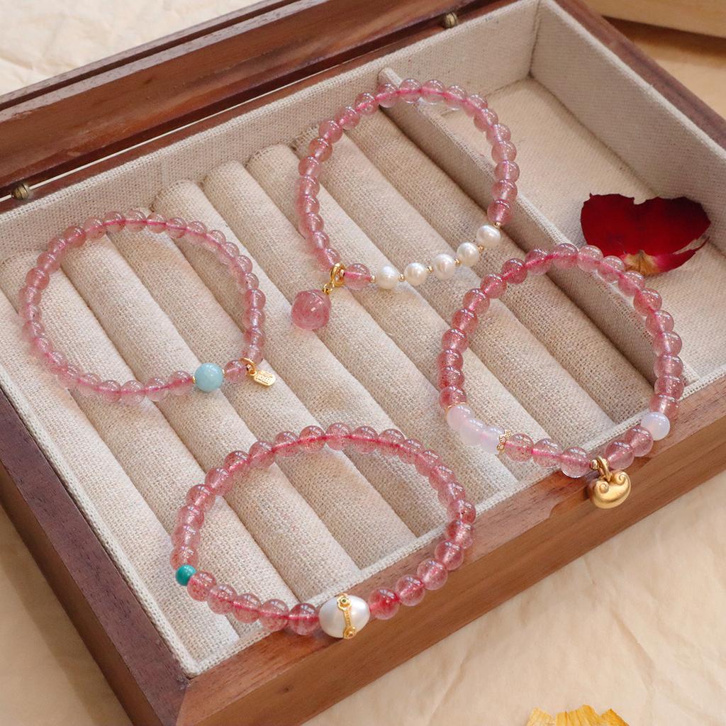 Natural Crystal Strawberry Crystal Pearl Bracelet. Bangles Women Fashion Jewelry Accessories Gift