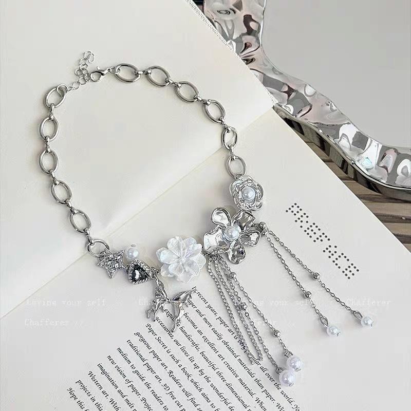 Women Niche Clavicle Chain Trendy Sweet Cool Floral Fringed Choker Personalized Versatile Daily Fashion Neck Accessories