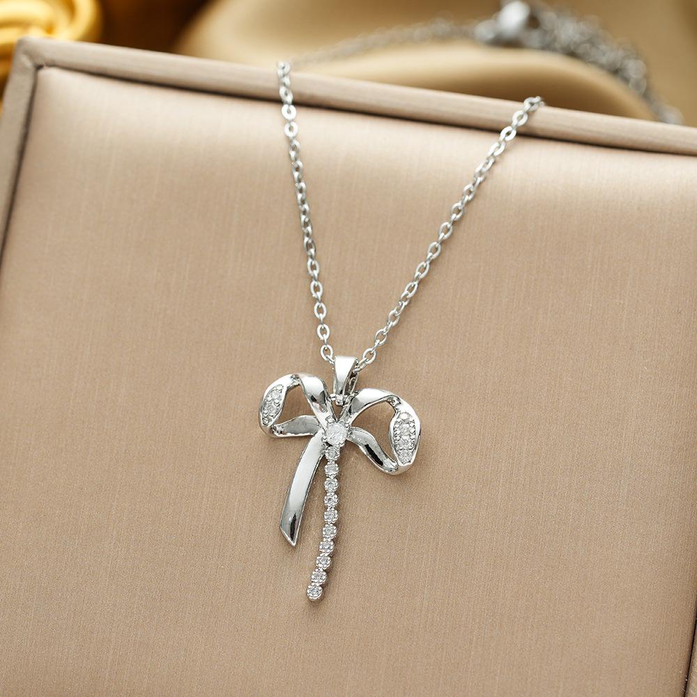 Titanium Steel Zircon Butterfly Pendant Necklace - Simple & Versatile Clavicle Accessory