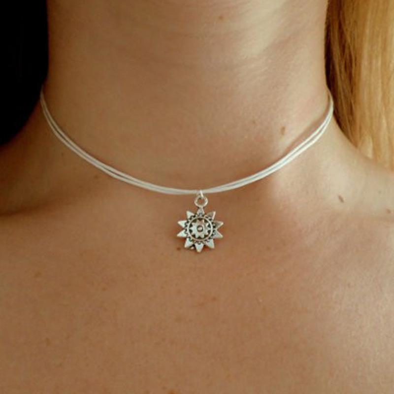 Sunflower Velvet Choker Necklace - Stylish, Minimalist Double-Layer Design