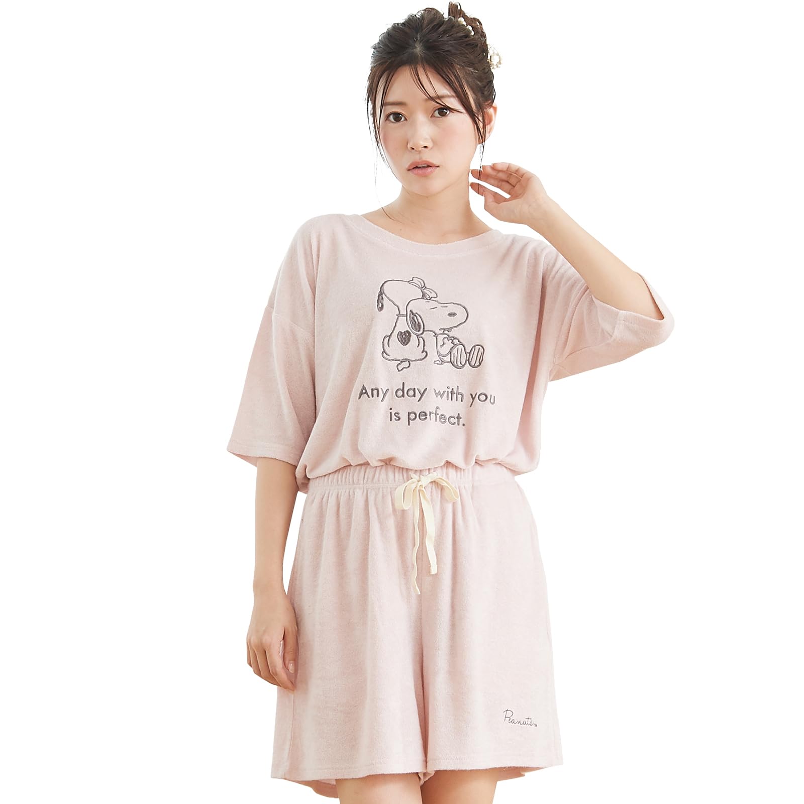 

Пижама Snoopy для дома, комплект с короткими рукавами и брюками, верх и низ, розовые рукава x Snoopy Fifi [Luanna Jena] женская и шорты/три четверти (малыш (шорты