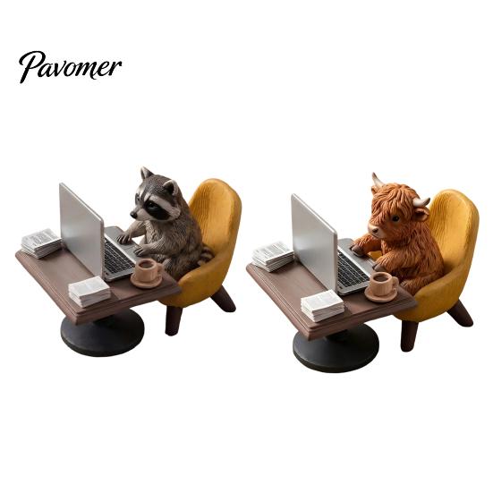Office Decor Highland Cow/Raccoon Theme Ornament, Miniature Animal Desktop Decoration with Realistic Window Display Ornaments Laptop Coffee
