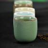 Japonský Longquan Celadon čajový šálek Kung Fu čajová sada Keramický kreativní kancelářský šálek na vodu Ručně vyráběná porcelánová čajová miska Dárkové nádobí