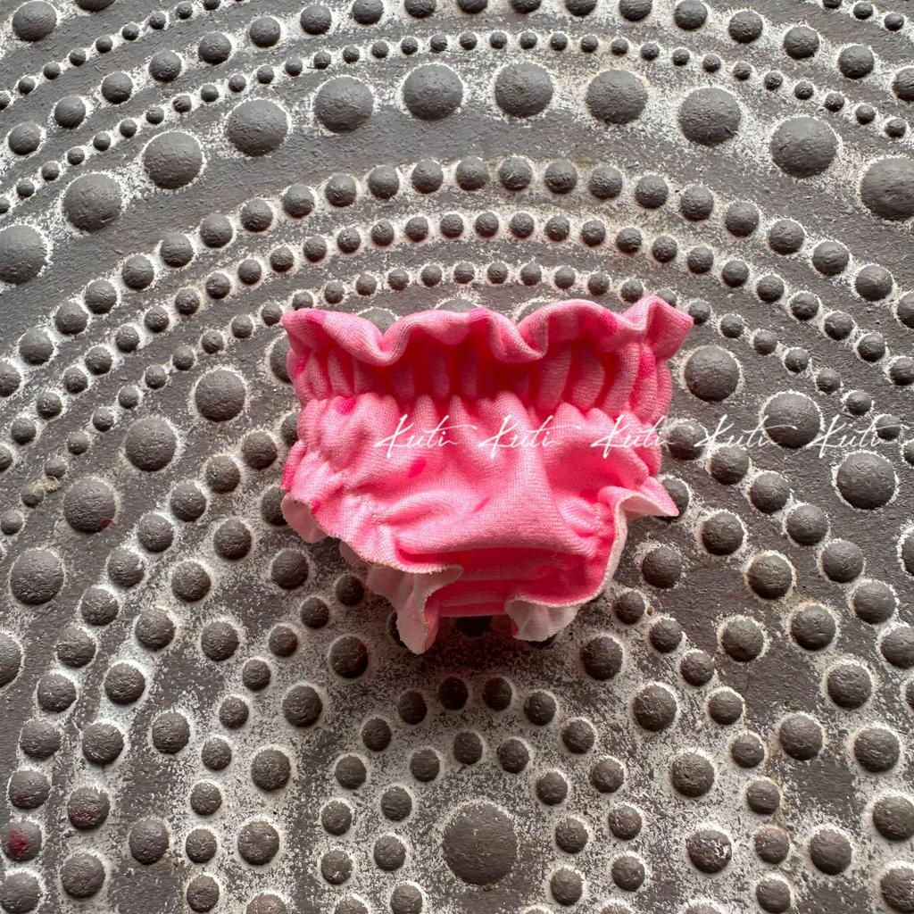 Labubu Doll Clothes: Cotton Pants & Accessories for 13cm-23cm Dolls, including Palm Dog-Themed Underwear.