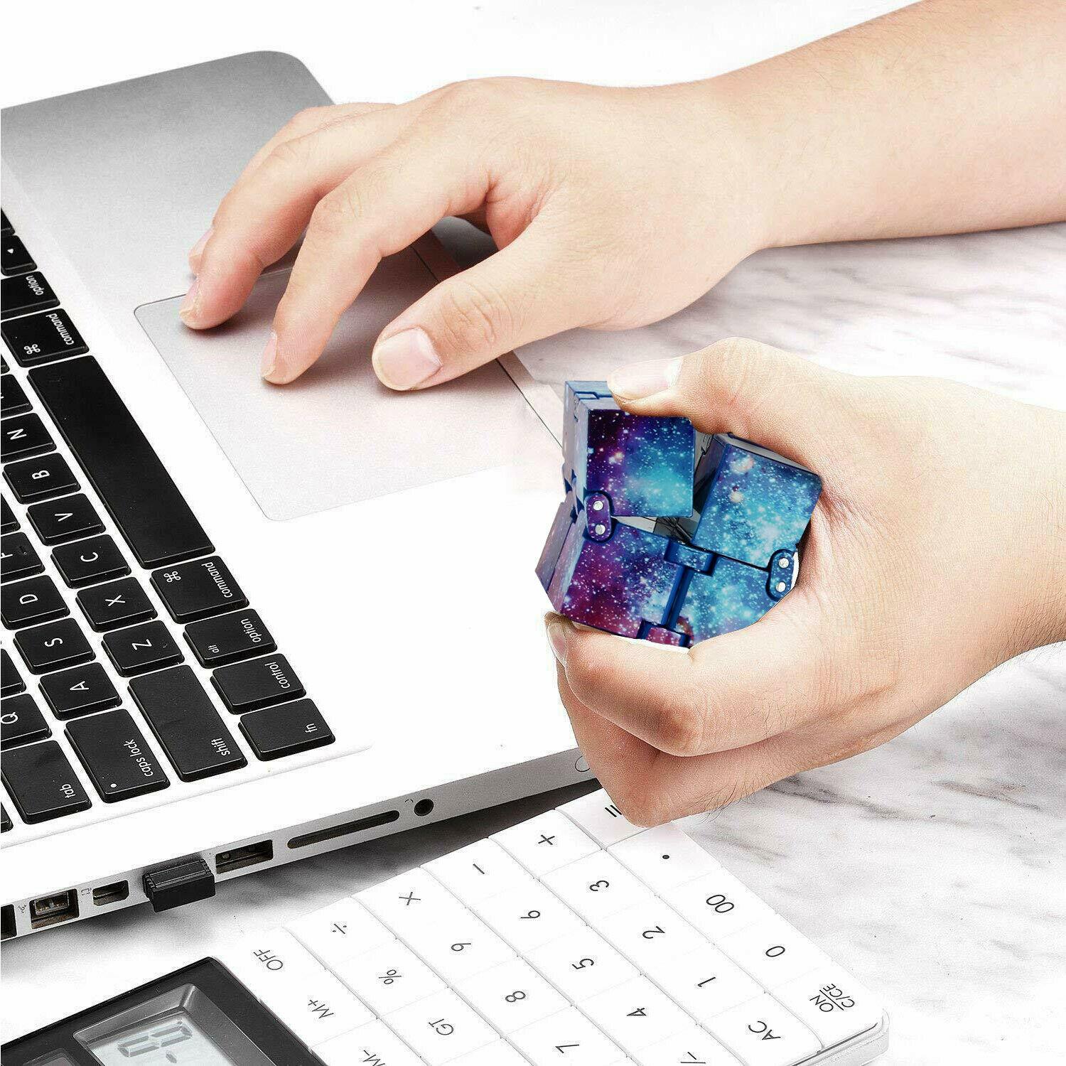 Бесконечный куб Fidget Cube Игрушка Galaxy Space Magic Puzzle Flip Cube Fidget Finger — фото 3