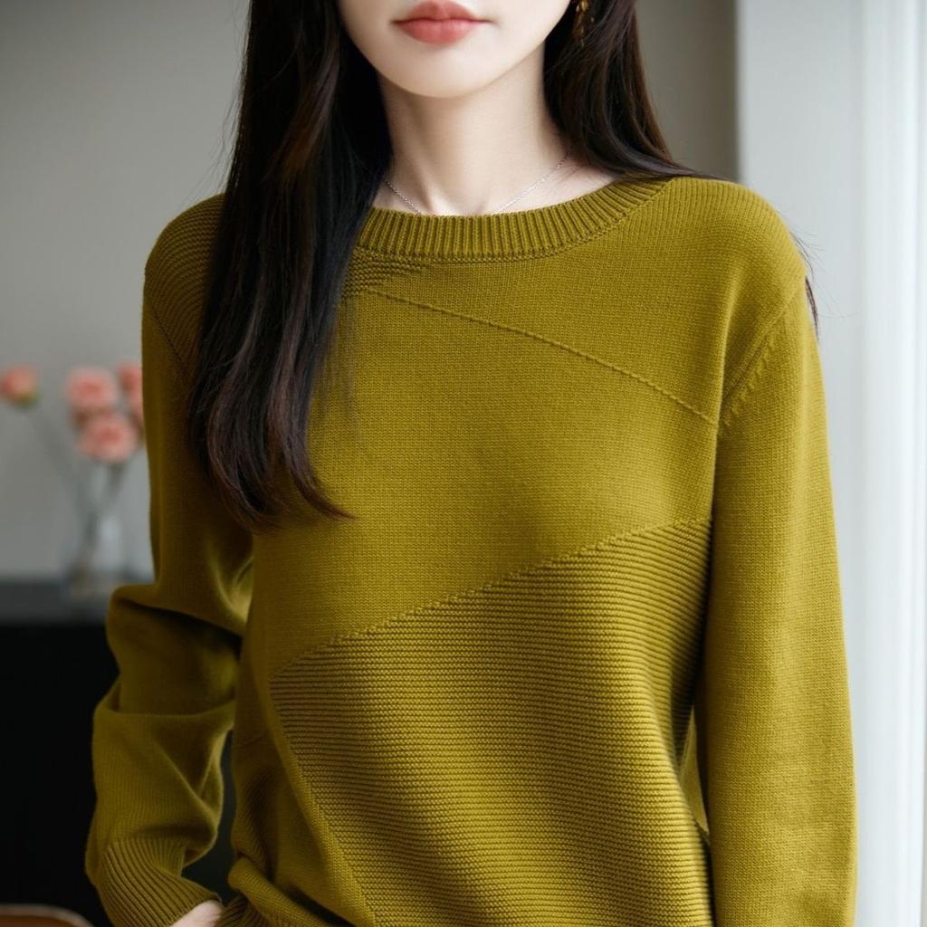 Round Neck Knitted Sweater Top Long Sleeved Sweater for Women Autumn and Winter Middle-aged Mother Loose Knit