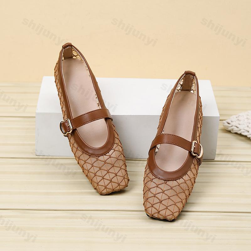 Fashion Niche Mesh Ballet Style Women's Shoes Spring 2025 New Style Breathable Hollow Retro Flat Sole Sandals Elegant Fishing Net Shoes
