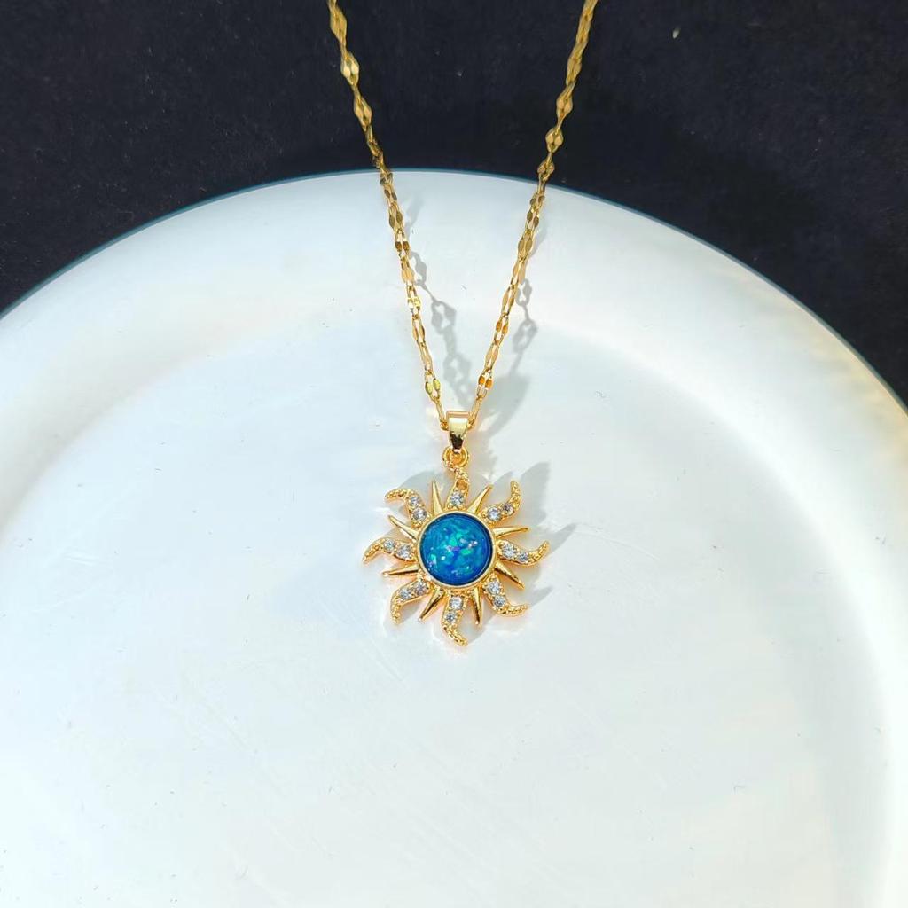 Sun Totem Necklace: Retro European & American Style, Micro-Inlaid Mermaid Princess Pendant Clavicle Chain