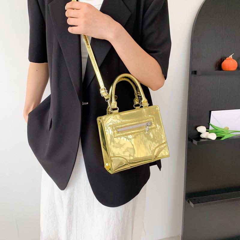 Fashionable Small Square Bag Versatile Pu Material Handbag With Zip Closure For Daily Use