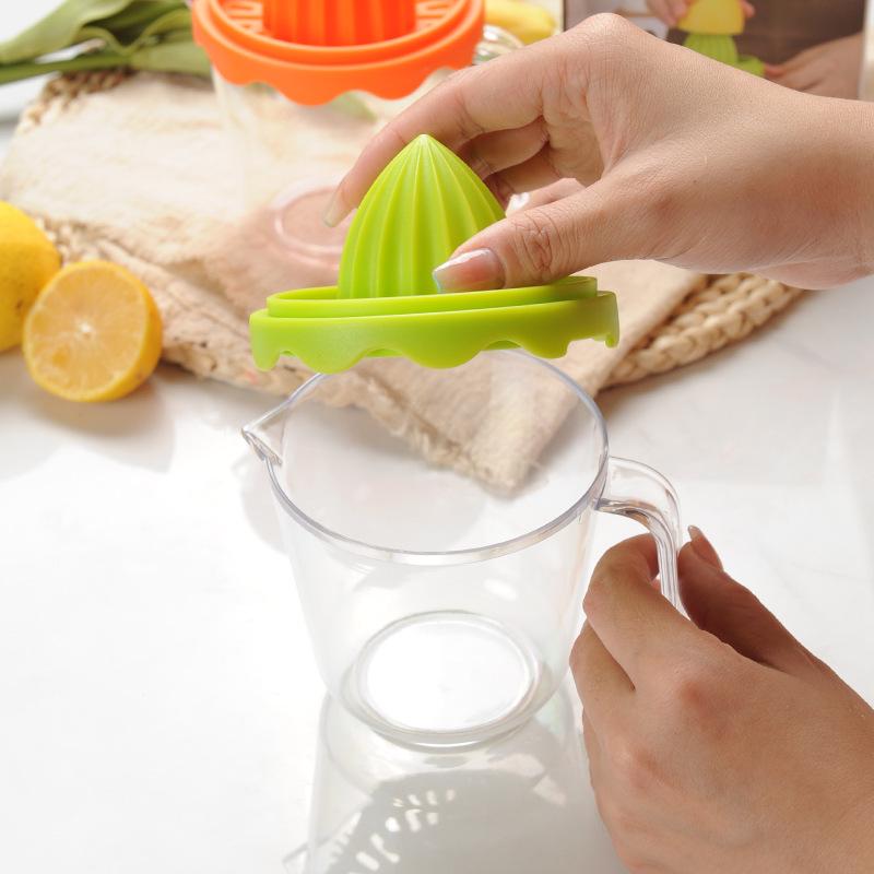 Portable Manual Orange Juicer - Compact Plastic Presser for Home Use