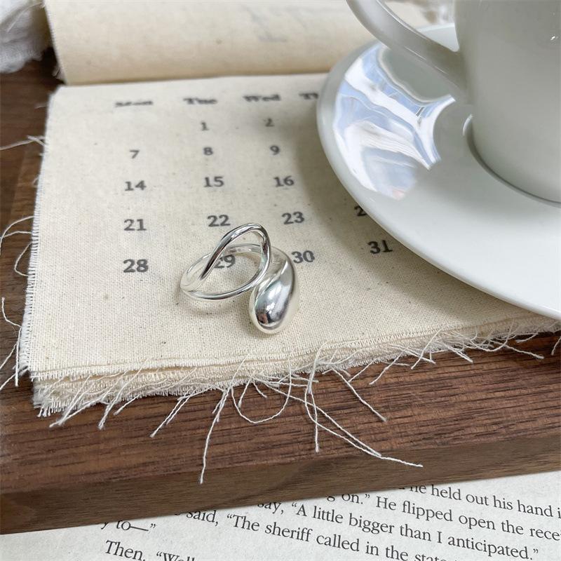 

CARLIDANA New Hot Selling Simple Water Drop Gold Color Stainless Steel Ring Personalized Fashion Personalized Women s Jewelry resizable