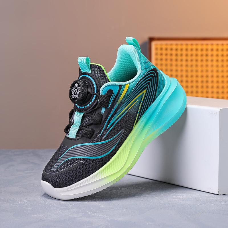 Boys' shoes 2025 summer new children's sports shoes medium and older children's rotating buckle girls' mesh step training shoes list