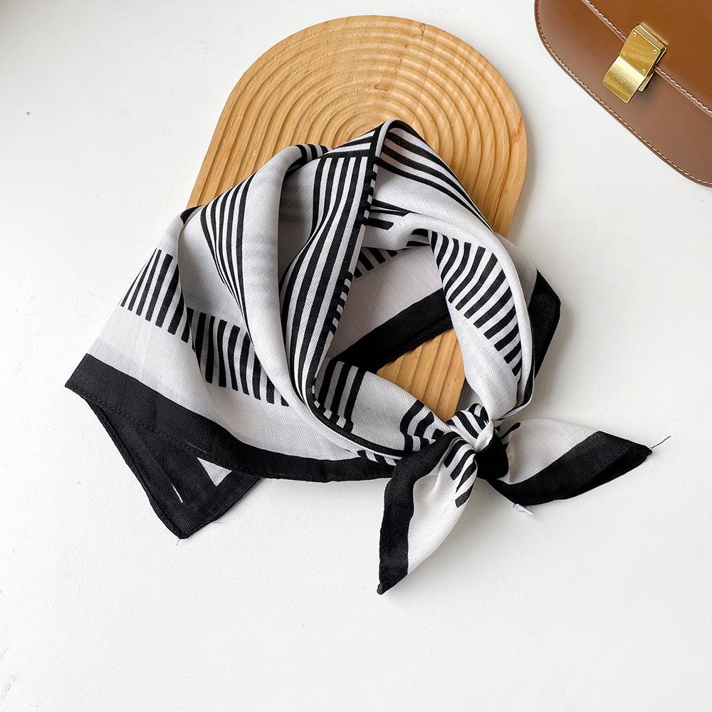 Geometric simple small square scarf silk scarf high-end silk scarf belt fart curtain decoration Korean small scarf neck protection