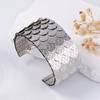 European and American light luxury high-end design sense metal geometry round sparkling fish scale opening bracelet women's accessories