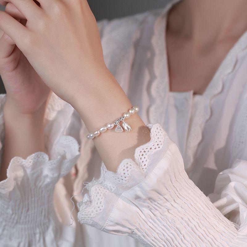 French Retro Imitation Pearl Lotus Seedpod Handmade Bracelet for Women Light Luxury Unique Niche Joyful Bead Bracelet