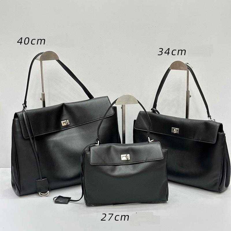 

Новая сумка-тоут Rodeo через плечо под мышкой из кожи в стиле ленивой походной сумки большой вместимости унисекс 40x11x25cm чёрный/серебряный