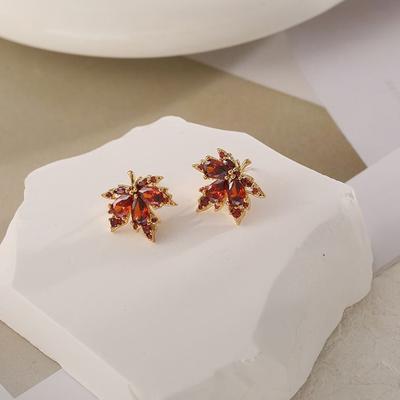 Red Maple Leaf Earrings Light Luxury Temperament Simple Personality Women Party Earrings