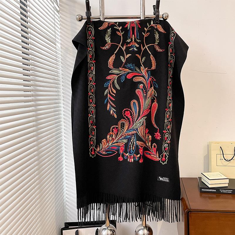 Autumn and winter travel style phoenix tail cashew embroidered imitation cashmere warm scarf ethnic style embroidered fringed shawl