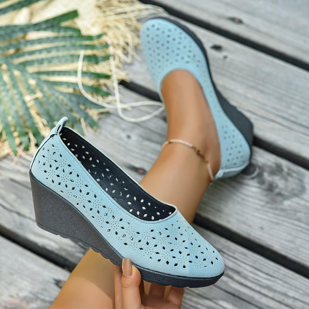 Fashion Hollow Out Breathable Single Shoes Summer New Slip On Round Toe Shallow PU Leather Soft Sole Mid Heel Pumps Zapatos De Mujer