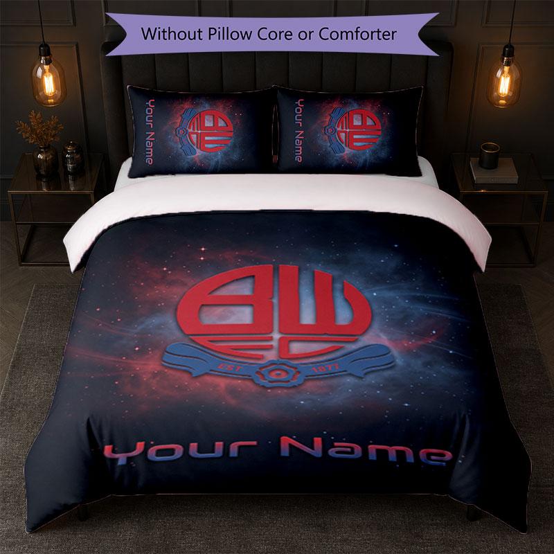 Bolton Wanderers FC Individuelles Namens-Text-Bettwäscheset 1 Bettbezug+2 Kissenbezüge Fußball-Logo Personalisierte Geschenkidee für besondere Anlässe Schlafzimmerdekoration