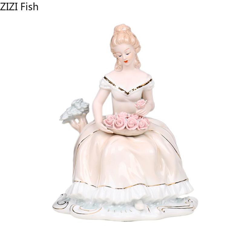 Bouquet Girl Statue European Figures Ornaments Desk Decoration European Girl Ceramic Character Sculpture Room Aesthetic Decor