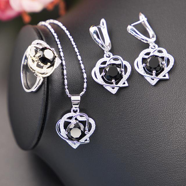 Orecchini A Cuore In Argento 925 Con Zirconi - J.Vénus, Fatti A Mano In Danimarca