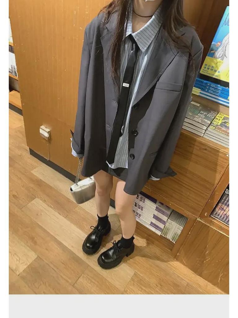 2023 Women's Loose Pinstripe Shirt Jacket - Autumn Korean College Style