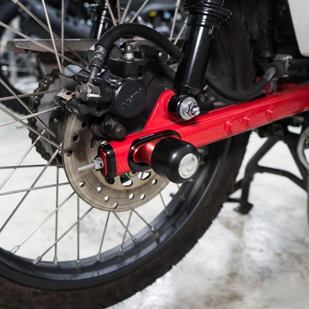 REVOLUTION Chain Adjuster Plates and Caps for Honda Super Cub and Hunter Cub (C125, CT125, JA48, JA58, JA55, JA65) (Gold)