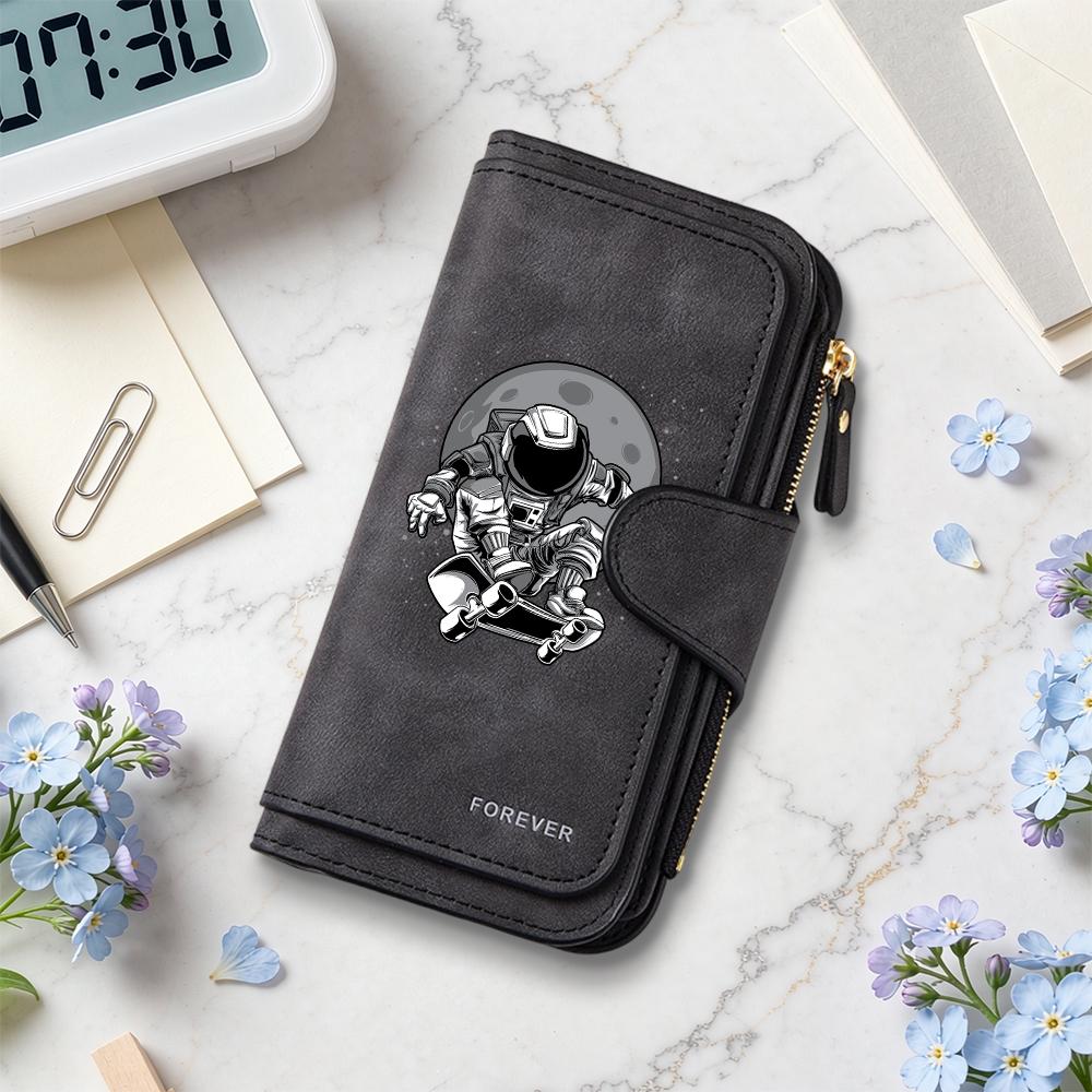 Stylish Space Astronaut Purse with Multiple Card Slots Fashionable Casual Long Wallet for Daily Use