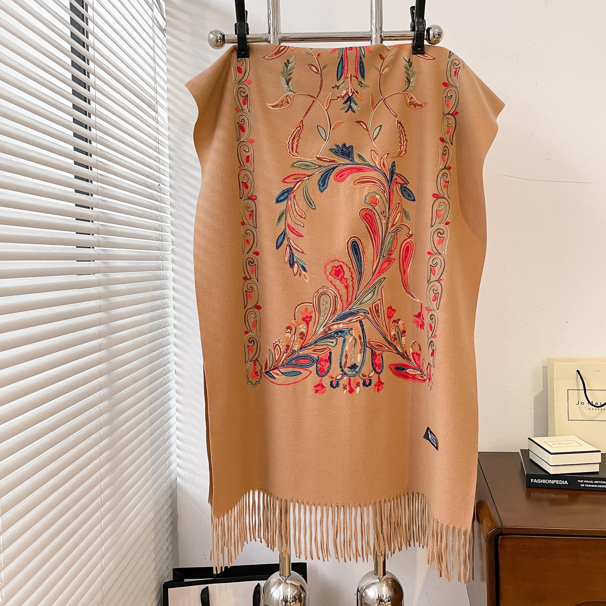 

2024 Мода Розкішна Вишивка Шарф Елегантний Жіночий Зимовий Товстий Теплий Шийний Пашміна Довгий Бахрома Шарфи Леді Плед М який Шаль хакі