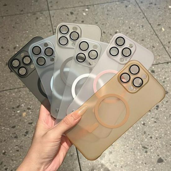 

Skin-Feel Matte iPhone Case for iPhone 13, 14, 16 Pro Max, & 17 with Magnetic Borderless Design 14 Pro рожевий