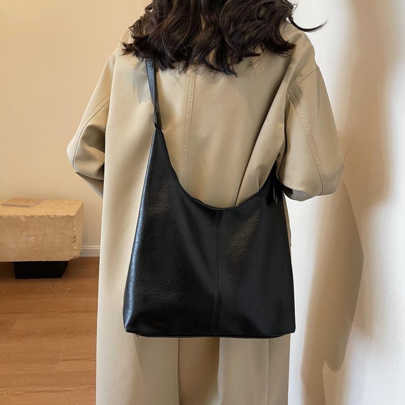 Large capacity shoulder tote bag women's new trendy fashion casual simple commuter bucket bag