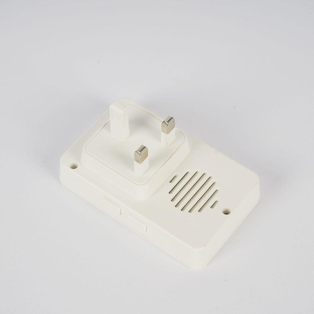 Smart Wireless Doorbell with LED Flash, Power-Off Memory, One-to-Two/One-to-One Functionality, Ideal for the Elderly.