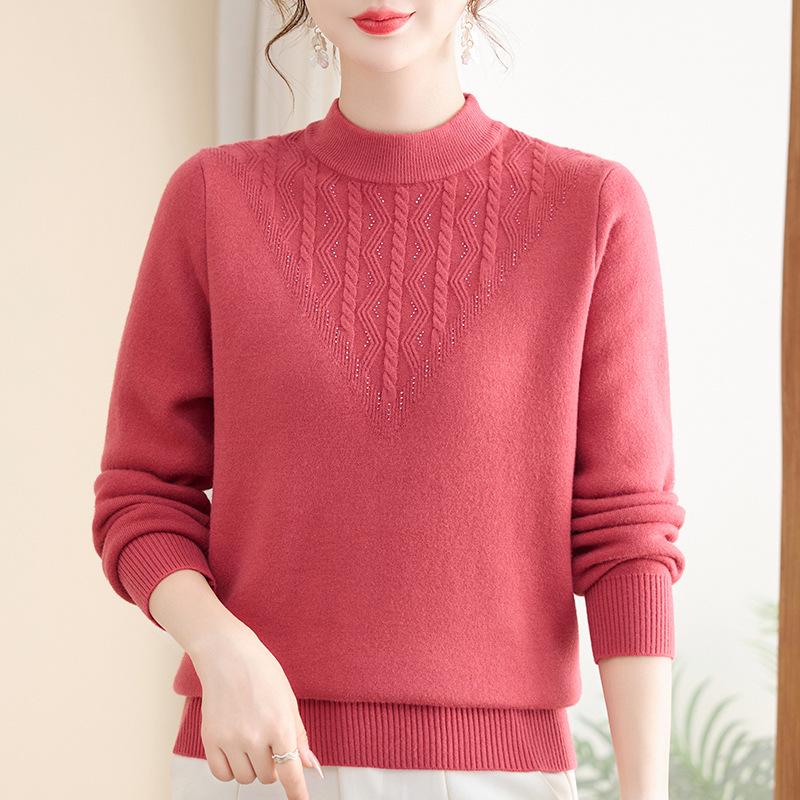 Women's Winter Velvet High-Neck Top: Fashionable Clothing for Middle-Aged Women (40-60 Years)
