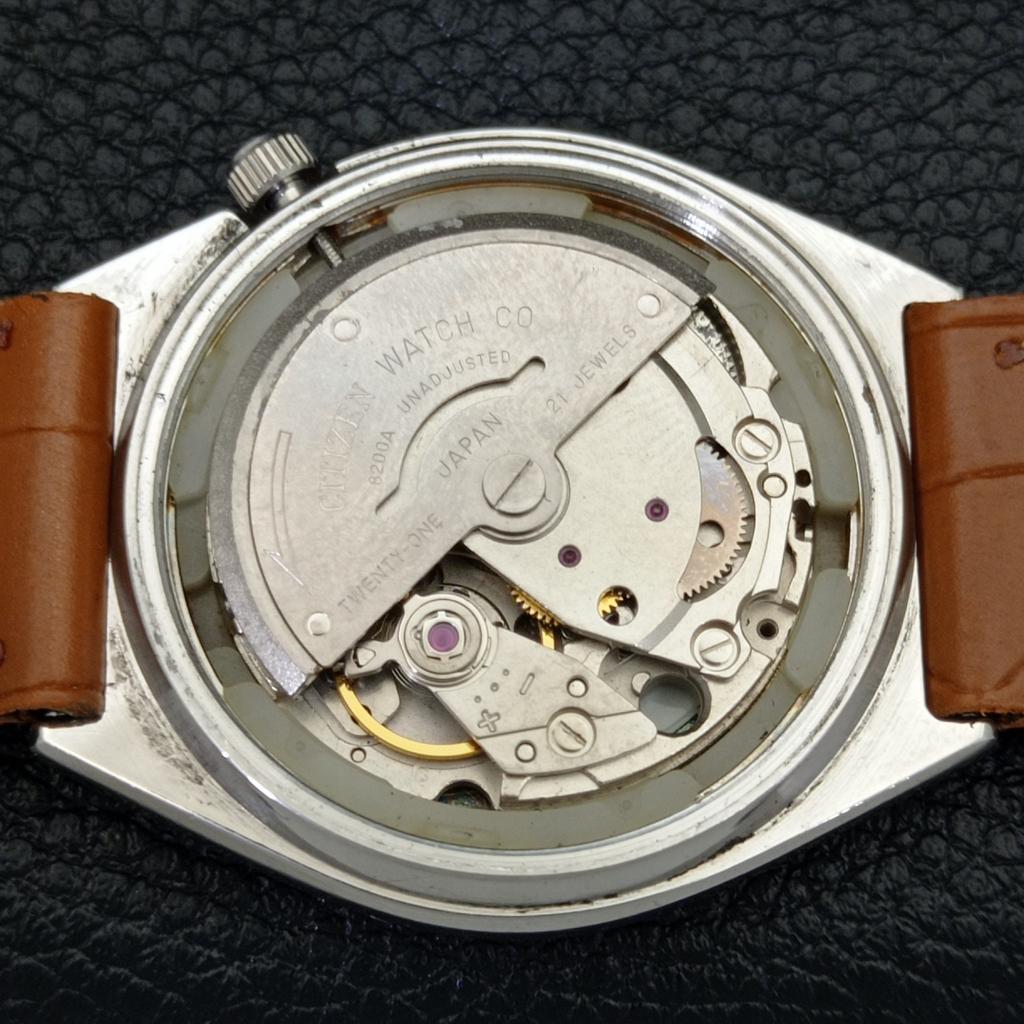 JAPAN VINTAGE CITIZEN AUTOMATIC 8200 MENS SILVER COLOR DIAL WATCH a500282-2 R151b-a500282