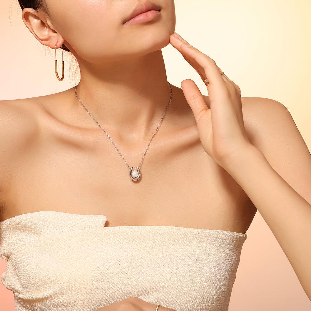 Geometric Heart Imitation Pearl Pendant Necklace, 18k Gold-Plated Titanium Steel - Elegant Jewelry for Women